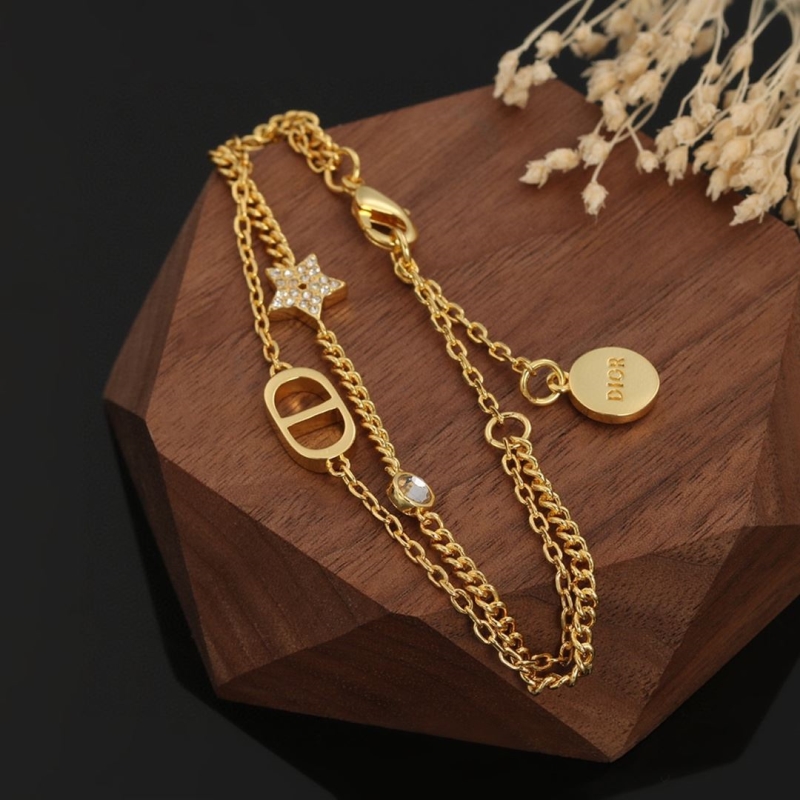 chr1st1an D10r necklaces